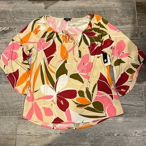 Tacera Round Neck Floral Tunic Top NWT